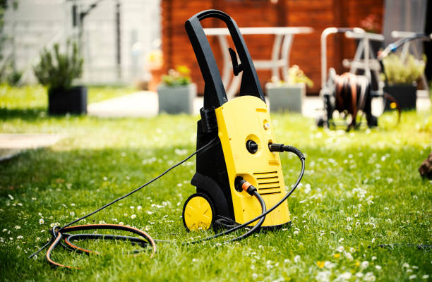 Best Driveway Pressure Washing  in Orchard Homes, MT